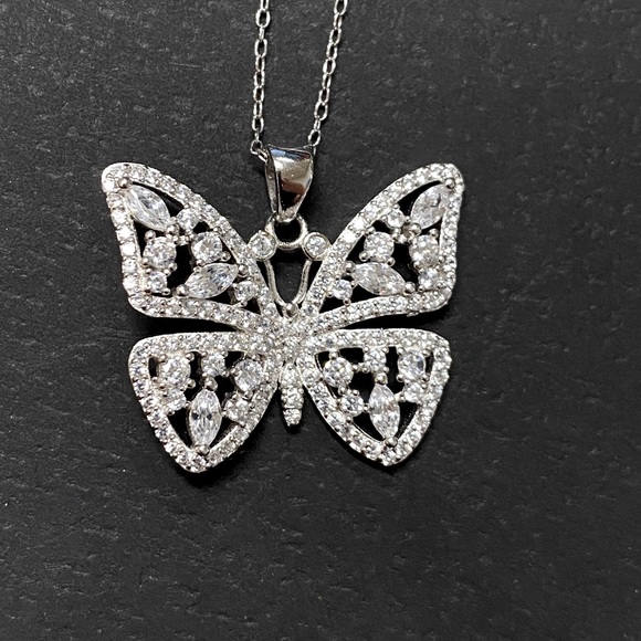 Jewelry - Sterling Silver Butterfly Necklace 18"